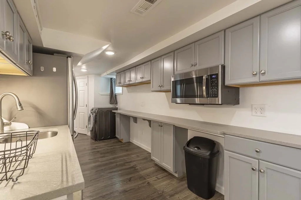 5 bed, 2 bath apartment for rent at 142 Warren St Unit 142, Arlington — photo 23 of 35
