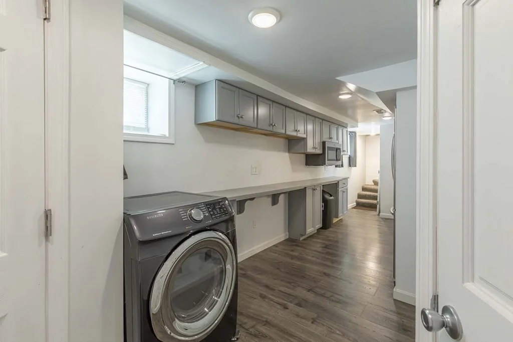 5 bed, 2 bath apartment for rent at 142 Warren St Unit 142, Arlington — photo 27 of 35
