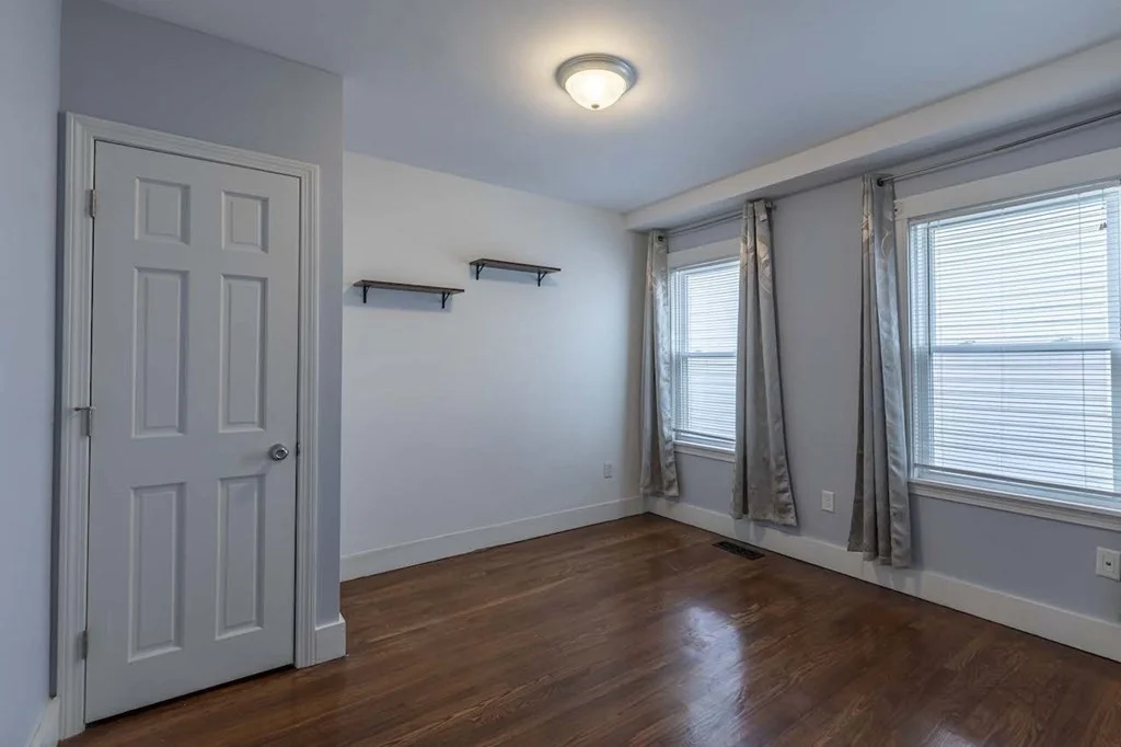 5 bed, 2 bath apartment for rent at 142 Warren St Unit 142, Arlington — photo 13 of 35