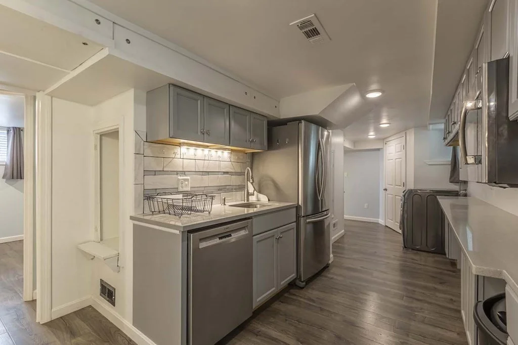 5 bed, 2 bath apartment for rent at 142 Warren St Unit 142, Arlington — photo 25 of 35
