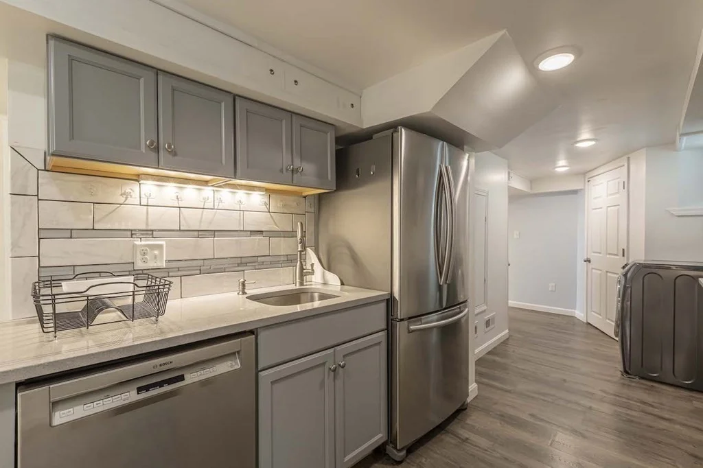 5 bed, 2 bath apartment for rent at 142 Warren St Unit 142, Arlington — photo 24 of 35