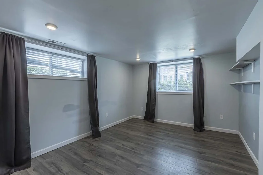 5 bed, 2 bath apartment for rent at 142 Warren St Unit 142, Arlington — photo 31 of 35