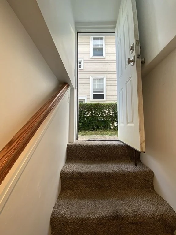 5 bed, 2 bath apartment for rent at 142 Warren St Unit 142, Arlington — photo 21 of 35