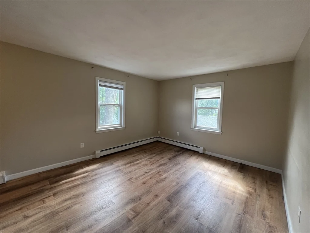 2 bed, 1 bath apartment for rent at 142 Washington Unit 2, Woburn — photo 5 of 14
