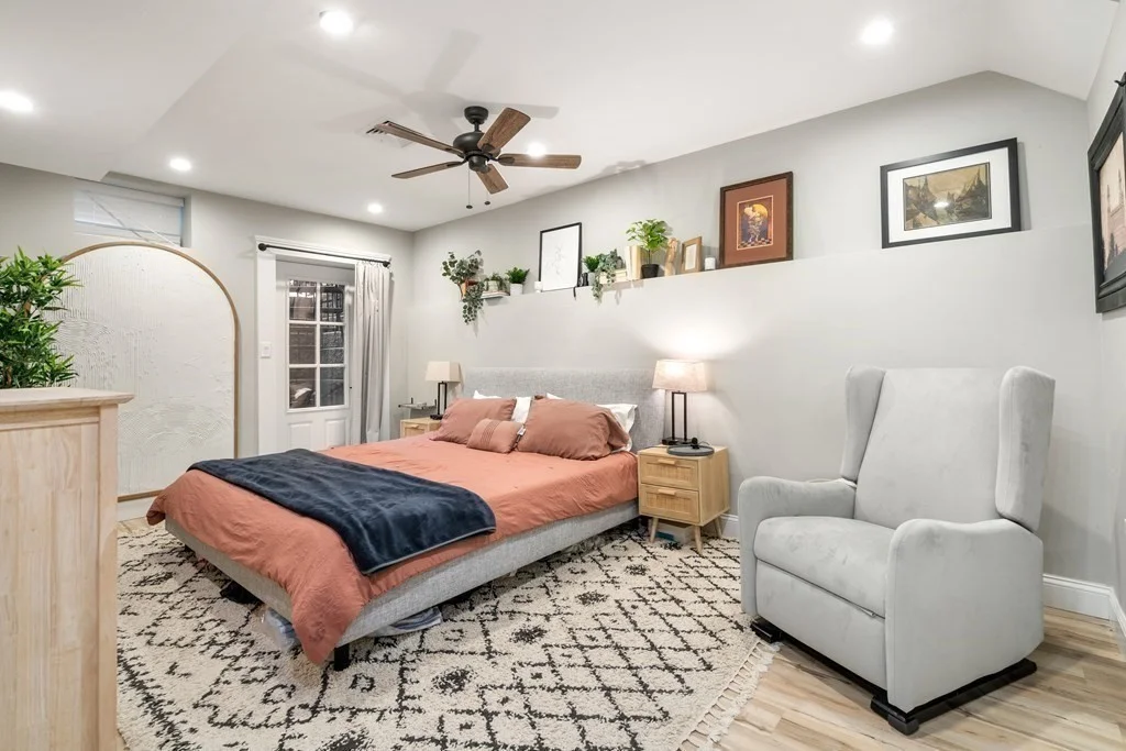 3 bed, 3 bath apartment for rent at 142 West 8th St Unit 1, South Boston — photo 7 of 17