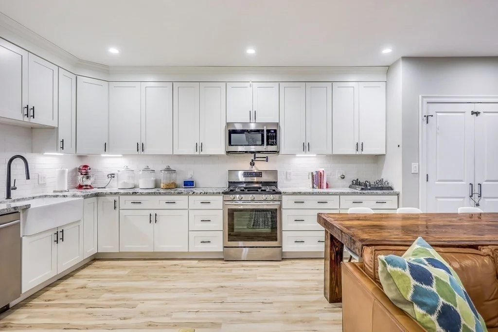 3 bed, 3 bath apartment for rent at 142 West 8th St Unit 1, South Boston — photo 3 of 17