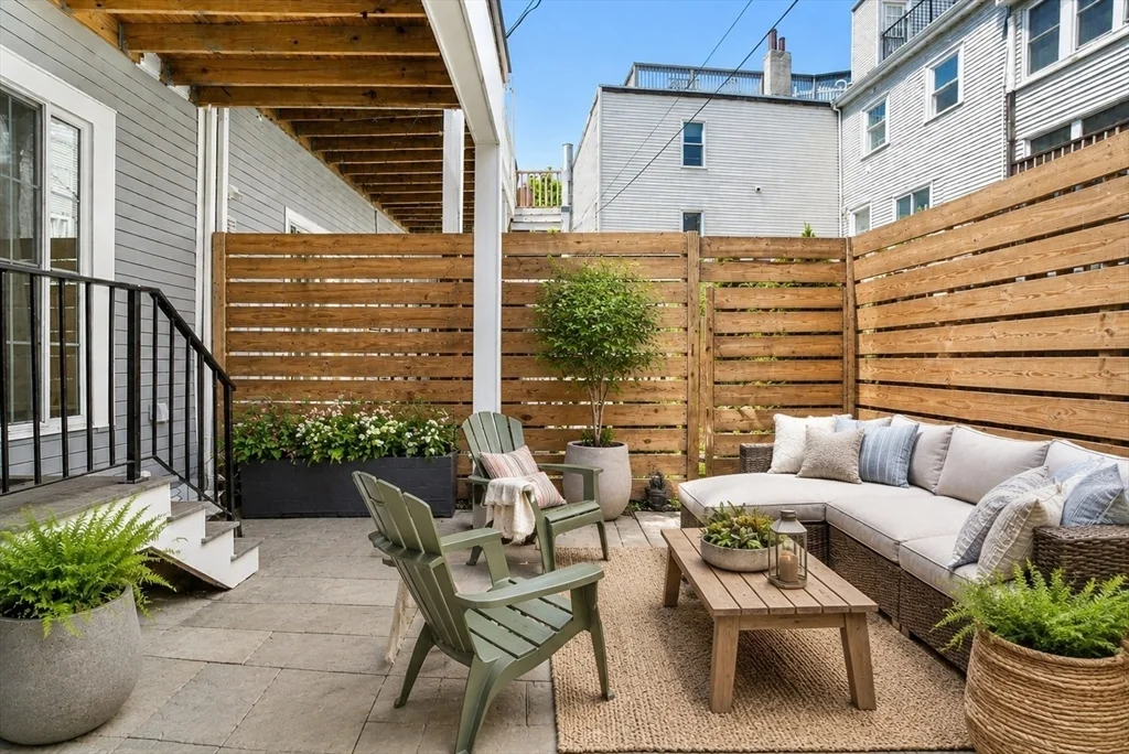 3 bed, 3 bath apartment for rent at 142 West 8th St Unit 1, South Boston — photo 1 of 17