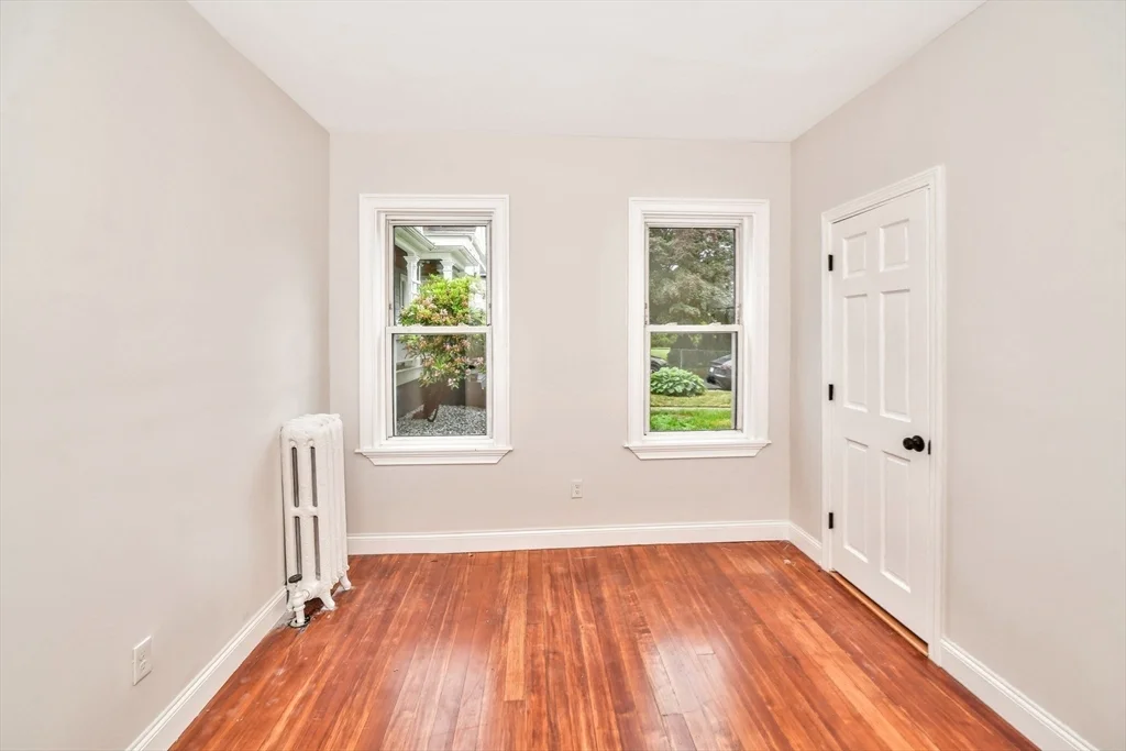 4 bed, 1 bath apartment for rent at 1420 River St Unit 3, Hyde Park — photo 18 of 24