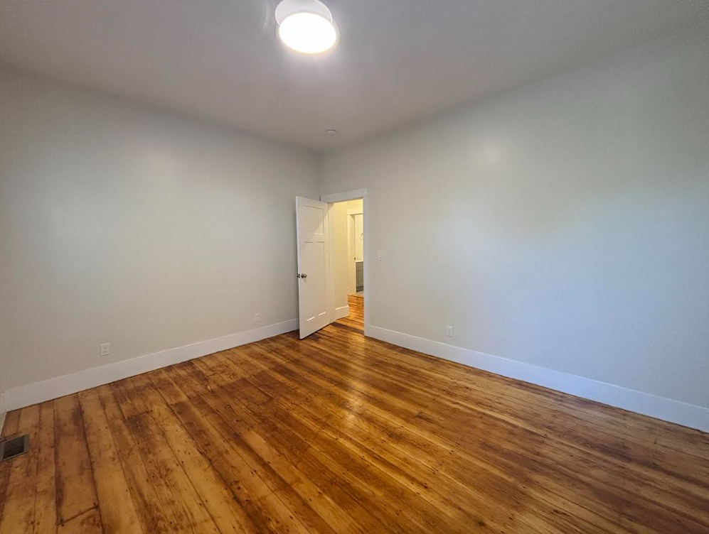 3 bed, 1 bath apartment for rent at 1423 Cambridge St Unit 2, Inman Square — photo 11 of 13