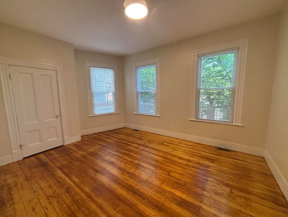 3 bed, 1 bath apartment for rent at 1423 Cambridge St Unit 2, Inman Square — photo 8 of 13