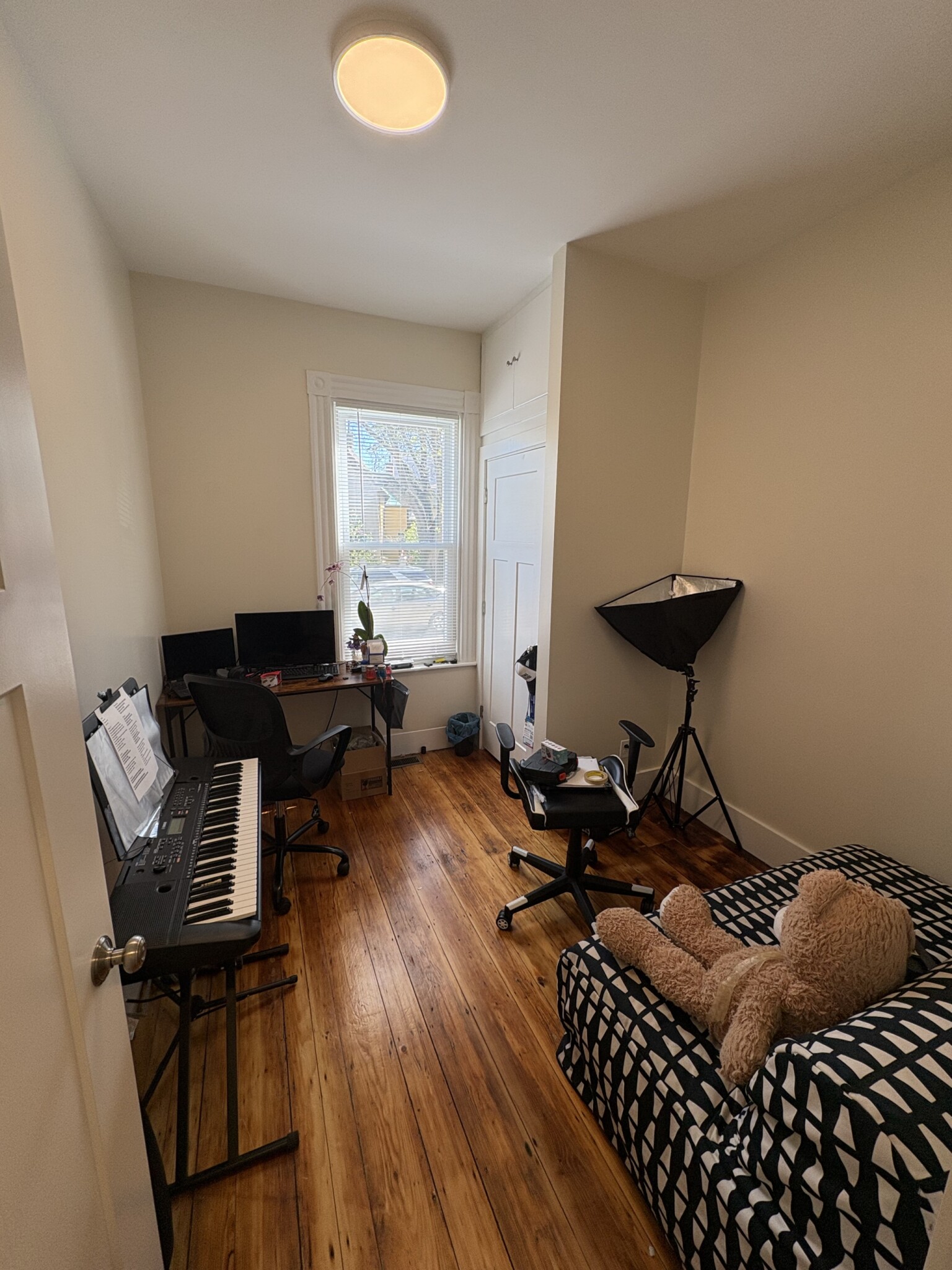 3 bed, 1 bath apartment for rent at 1423 Cambridge St Unit 2a, Inman Square — photo 7 of 9
