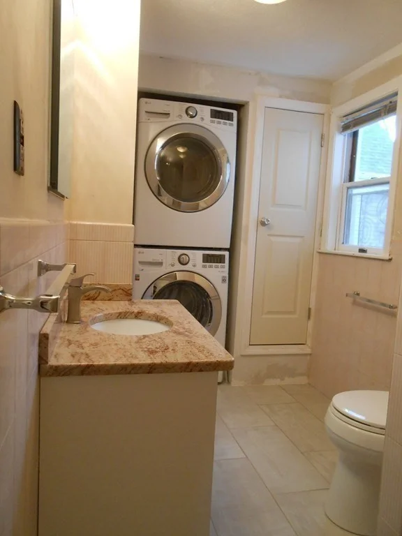 4 bed, 2 bath apartment for rent at 1426 Cambridge Unit 2, Cambridge — photo 3 of 17