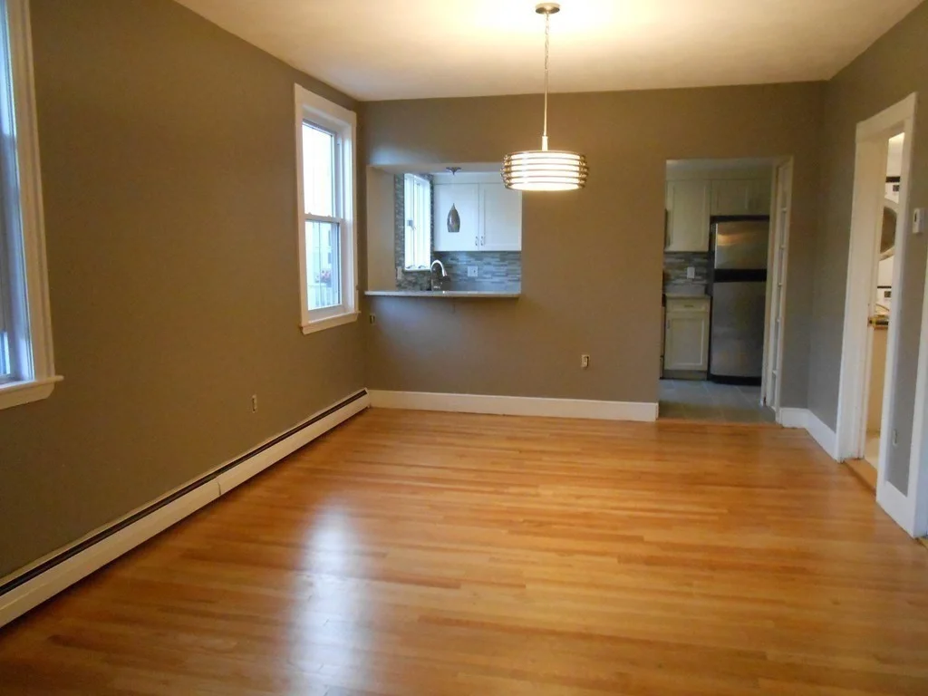 4 bed, 2 bath apartment for rent at 1426 Cambridge Unit 2, Cambridge — photo 5 of 17