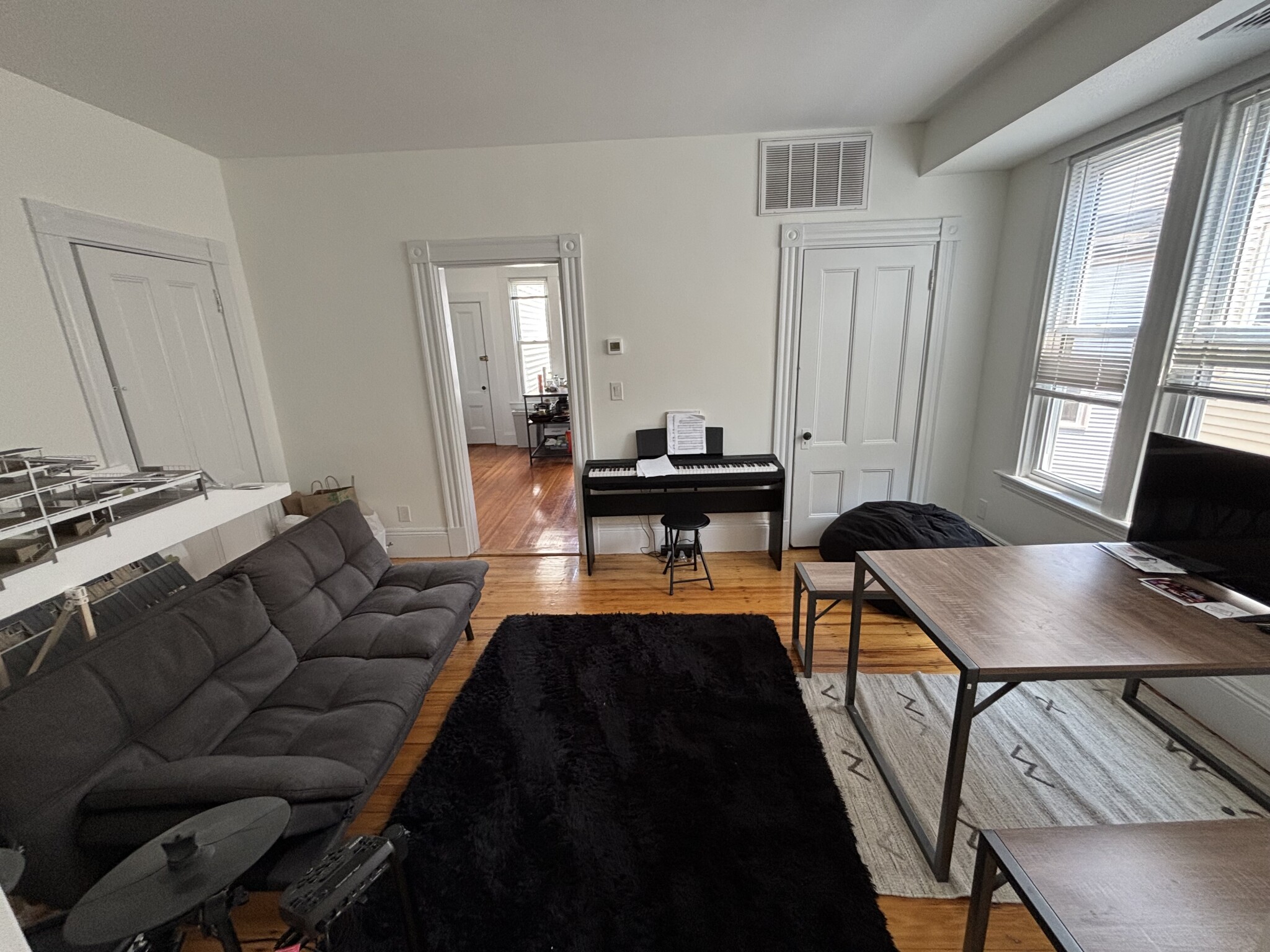 3 bed, 1 bath apartment for rent at 1427 Cambridge St Unit 6, Inman Square — photo 9 of 17