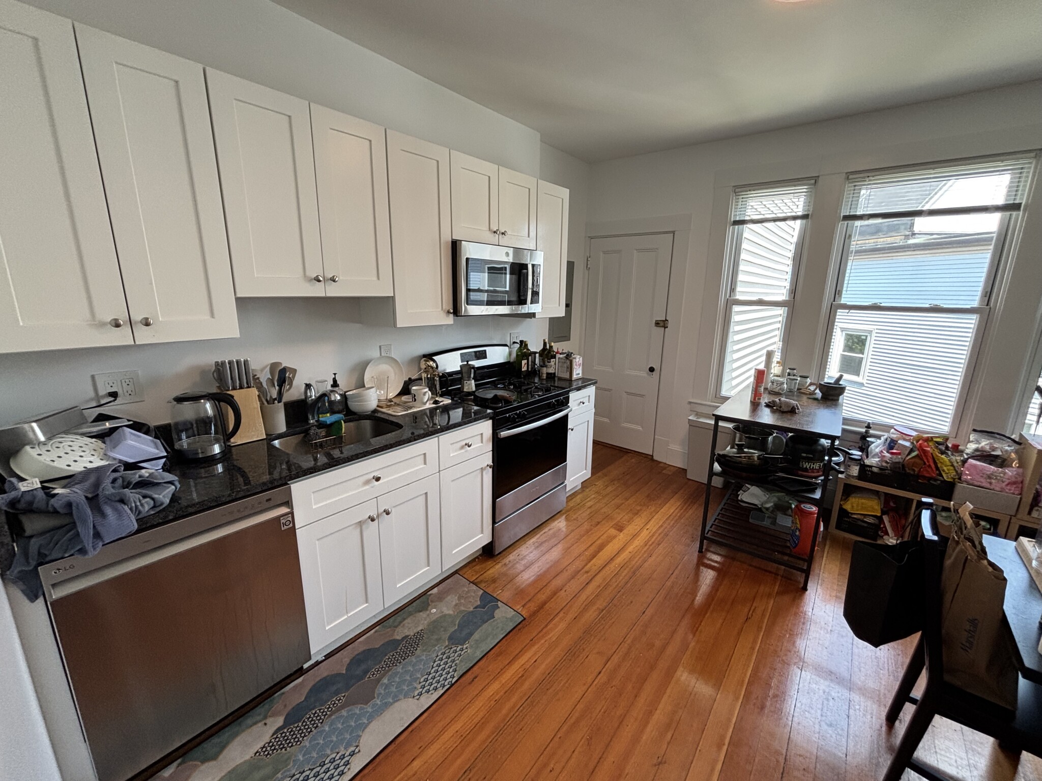 3 bed, 1 bath apartment for rent at 1427 Cambridge St Unit 6A, Inman Square — photo 14 of 17
