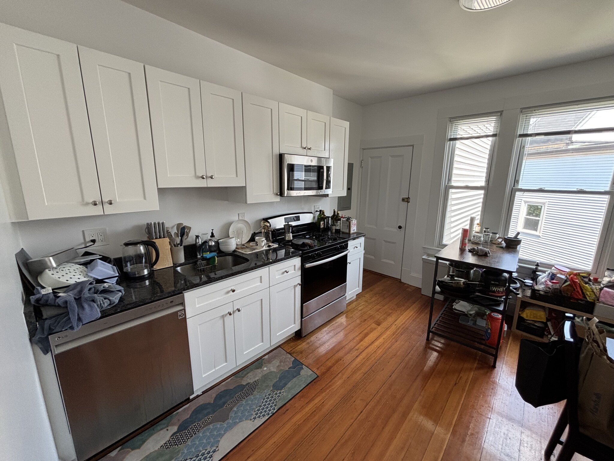 3 bed, 1 bath apartment for rent at 1427 Cambridge St Unit 6A, Inman Square — photo 13 of 17