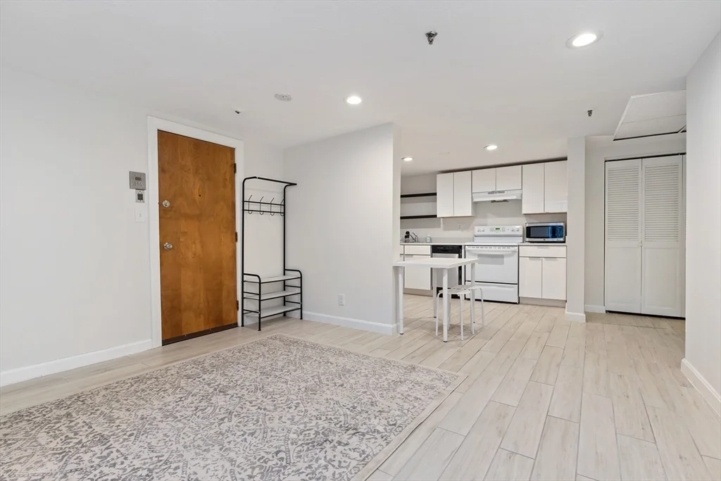 1 bed, 1 bath apartment for rent at 1427 Commonwealth Ave Unit 102, Allston — photo 2 of 15