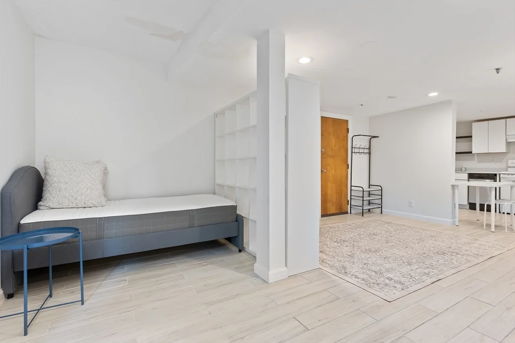 1 bed, 1 bath apartment for rent at 1427 Commonwealth Ave Unit 102, Allston — photo 4 of 15