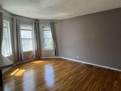 1 bed, 1 bath apartment for rent at 1427 Commonwealth Ave Unit 402, Brighton — photo 4 of 9