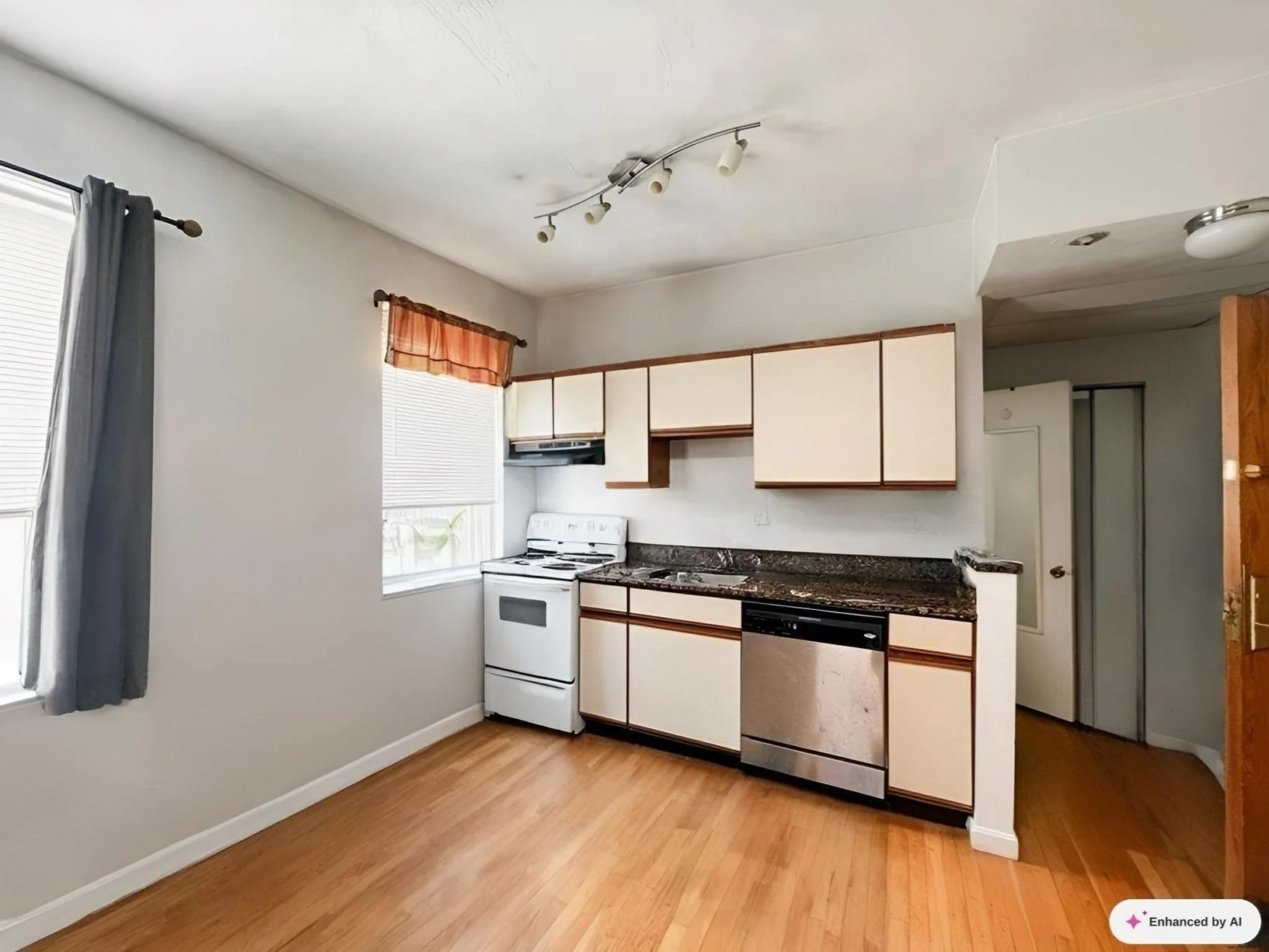 Studio bed, 1 bath apartment for rent at 1427 Commonwealth Ave Unit 504, Allston — photo 2 of 7