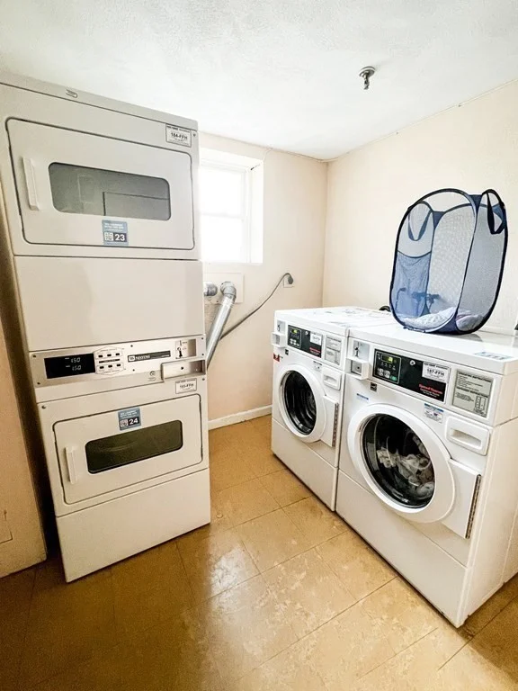 Studio bed, 1 bath apartment for rent at 1427 Commonwealth Ave Unit 504, Allston — photo 5 of 7