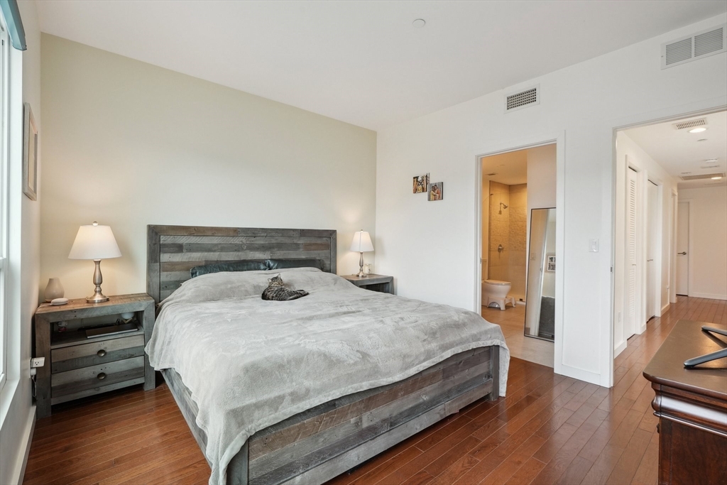 3 bed, 2 bath apartment for rent at 143-171 Hyde Park Ave Unit 159A, Boston — photo 13 of 20