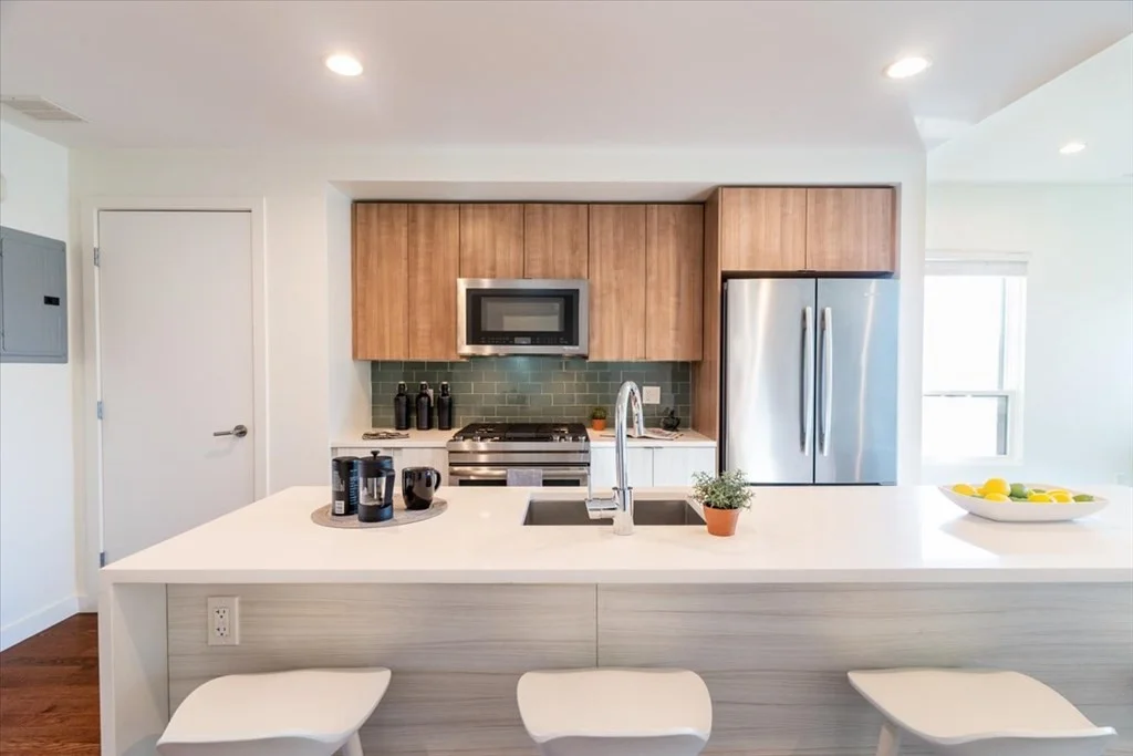 3 bed, 2 bath apartment for rent at 143-171 Hyde Park Unit 159B, Jamaica Plain — photo 22 of 35