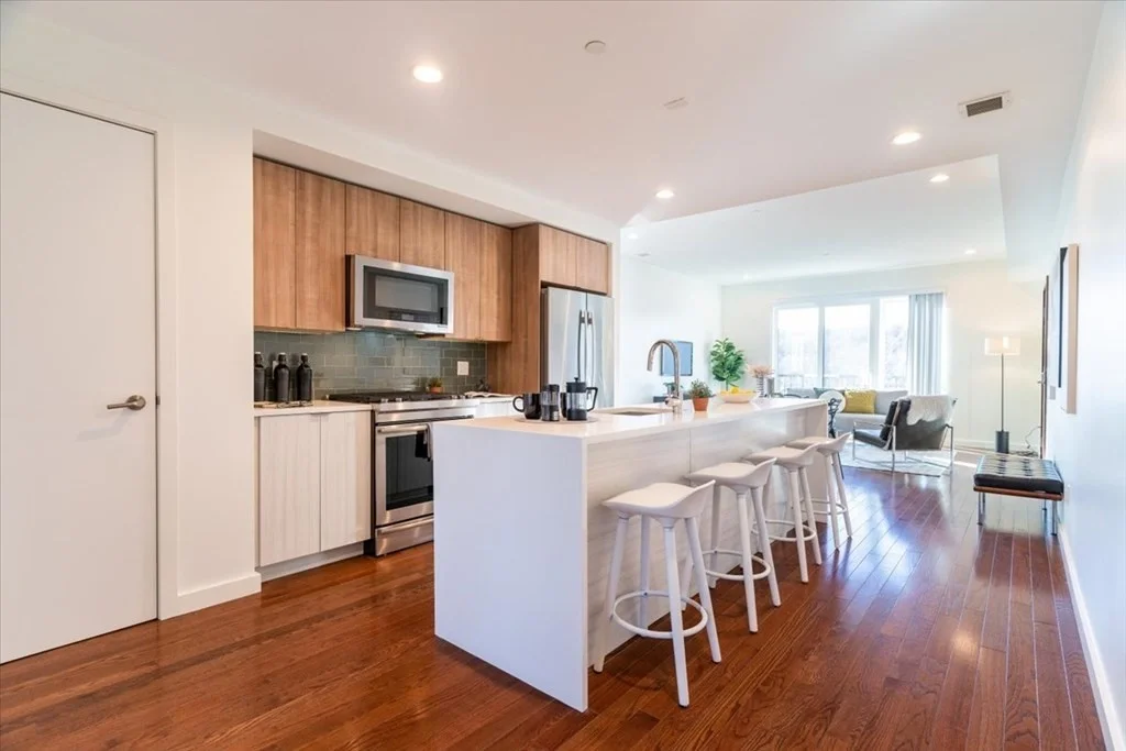 3 bed, 2 bath apartment for rent at 143-171 Hyde Park Unit 159B, Jamaica Plain — photo 3 of 35