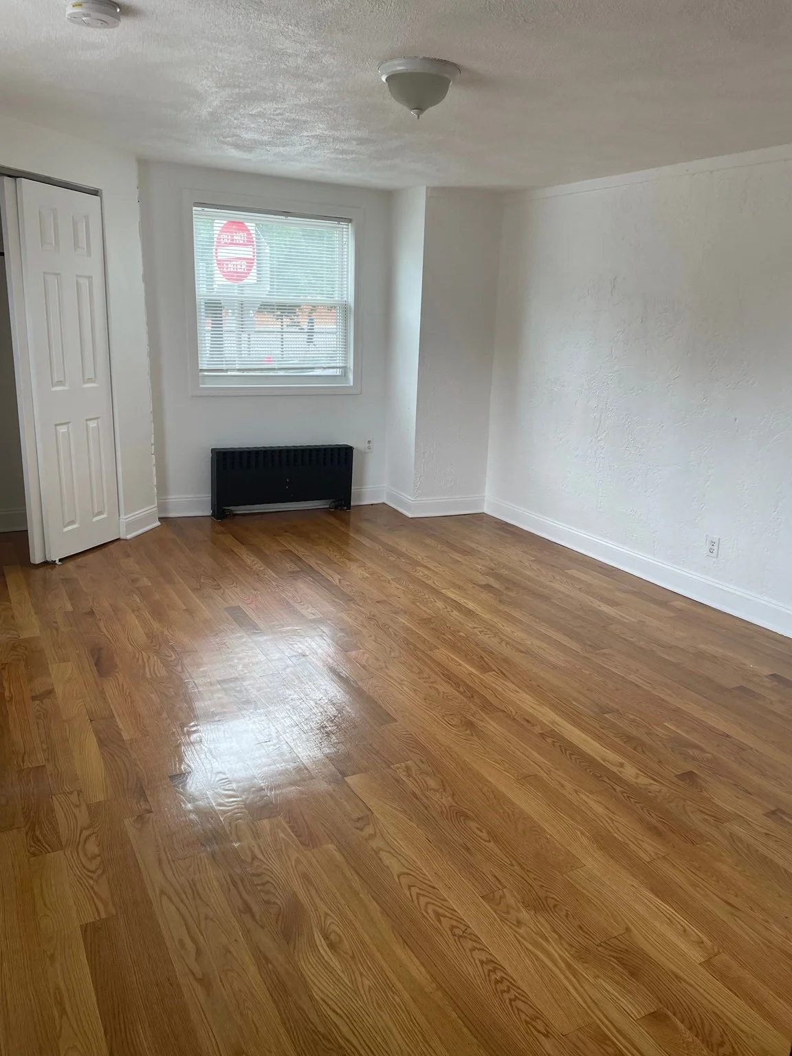 Studio bed, 1 bath apartment for rent at 143 Arlington St Unit C, Chelsea — photo 3 of 5