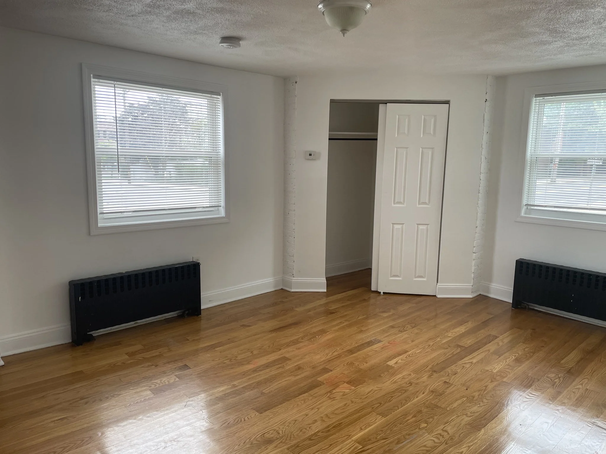 Studio bed, 1 bath apartment for rent at 143 Arlington St Unit C, Chelsea — photo 2 of 5