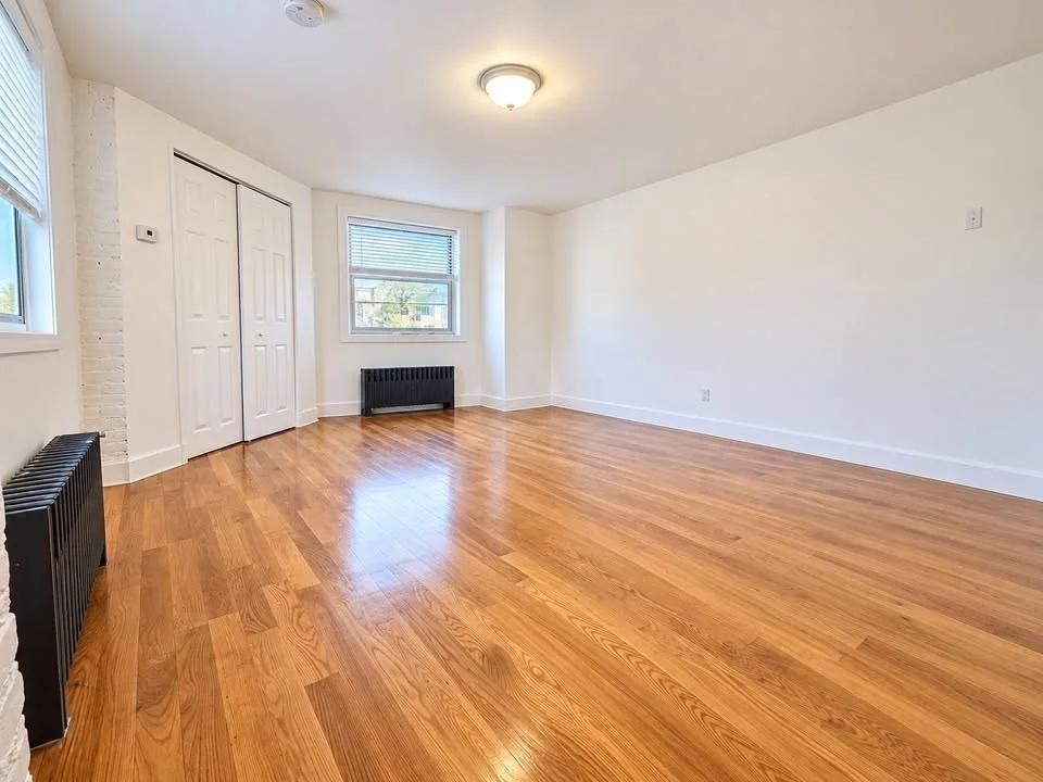 Studio bed, 1 bath apartment for rent at 143 Arlington St Unit Z, Chelsea — photo 2 of 6