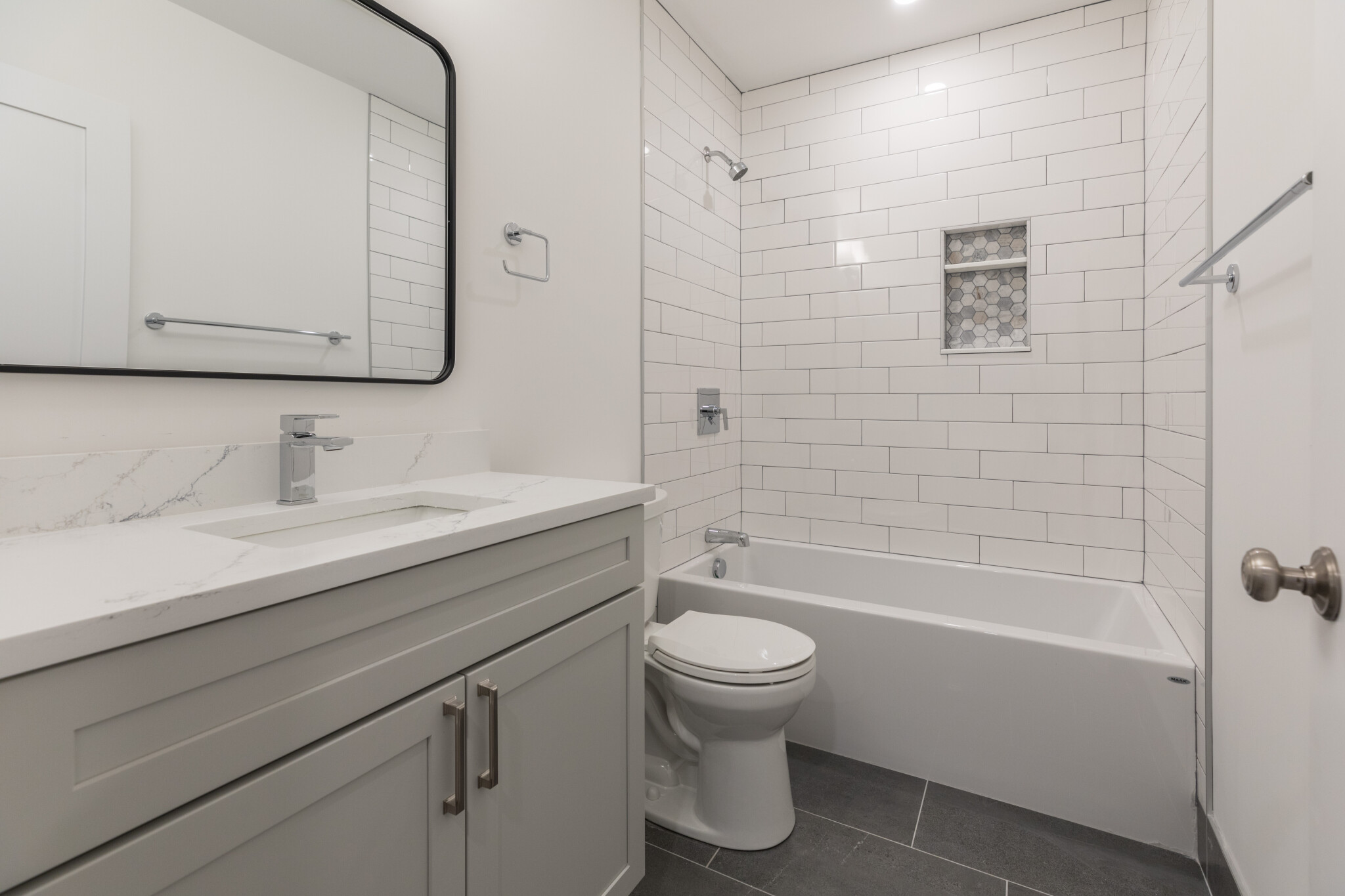 3 bed, 2 bath apartment for rent at 143 East St Unit 1, Dorchester — photo 3 of 19