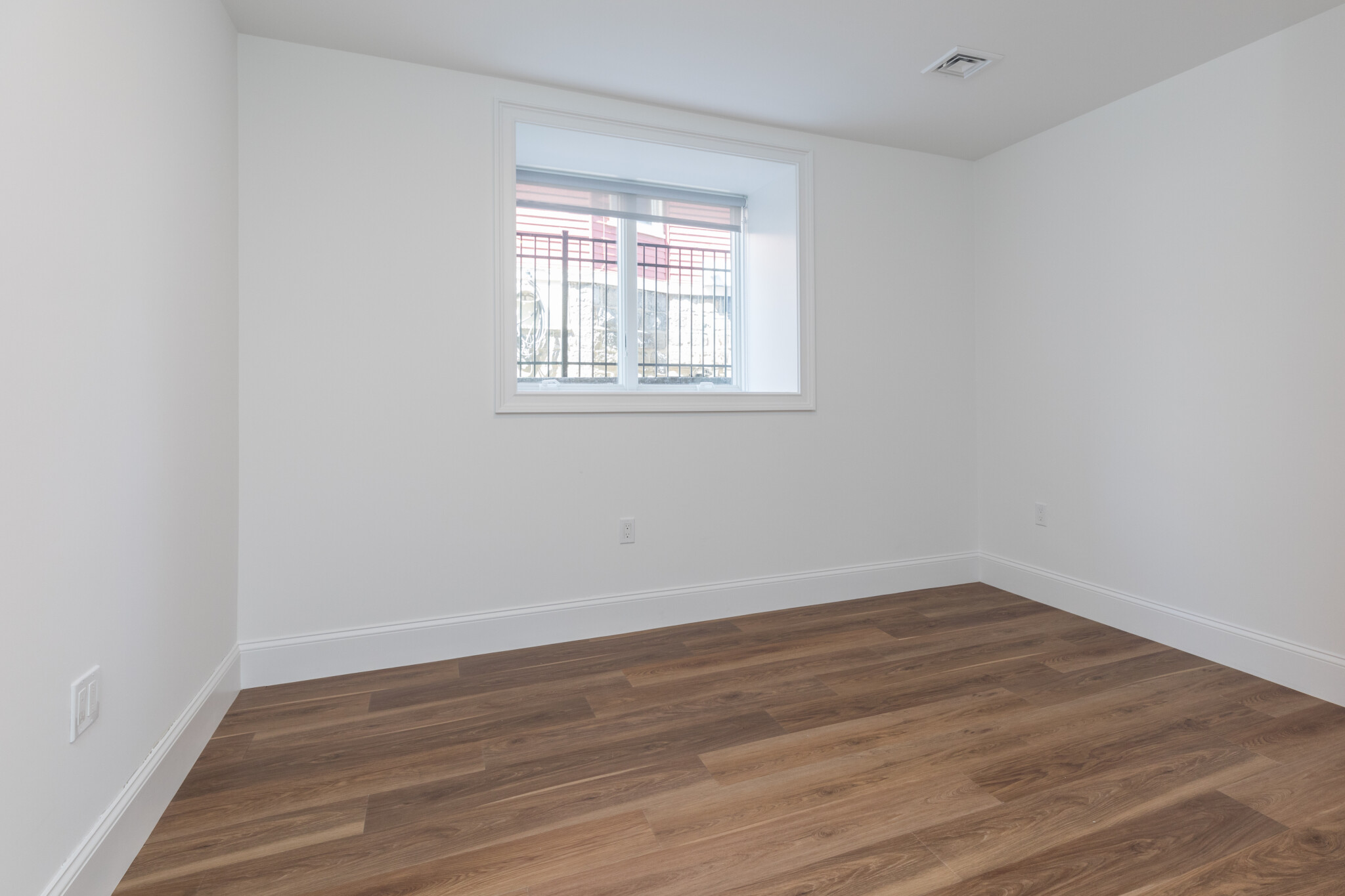 3 bed, 2 bath apartment for rent at 143 East St Unit 1, Dorchester — photo 17 of 19