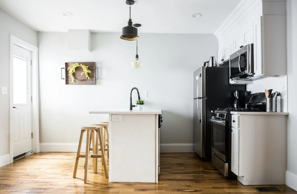2 bed, 1 bath apartment for rent at 143 Everett St Unit 1, East Boston — photo 3 of 8