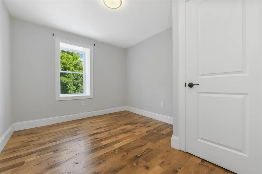 3 bed, 2 bath apartment for rent at 143 Everett St Unit 3, East Boston — photo 7 of 12