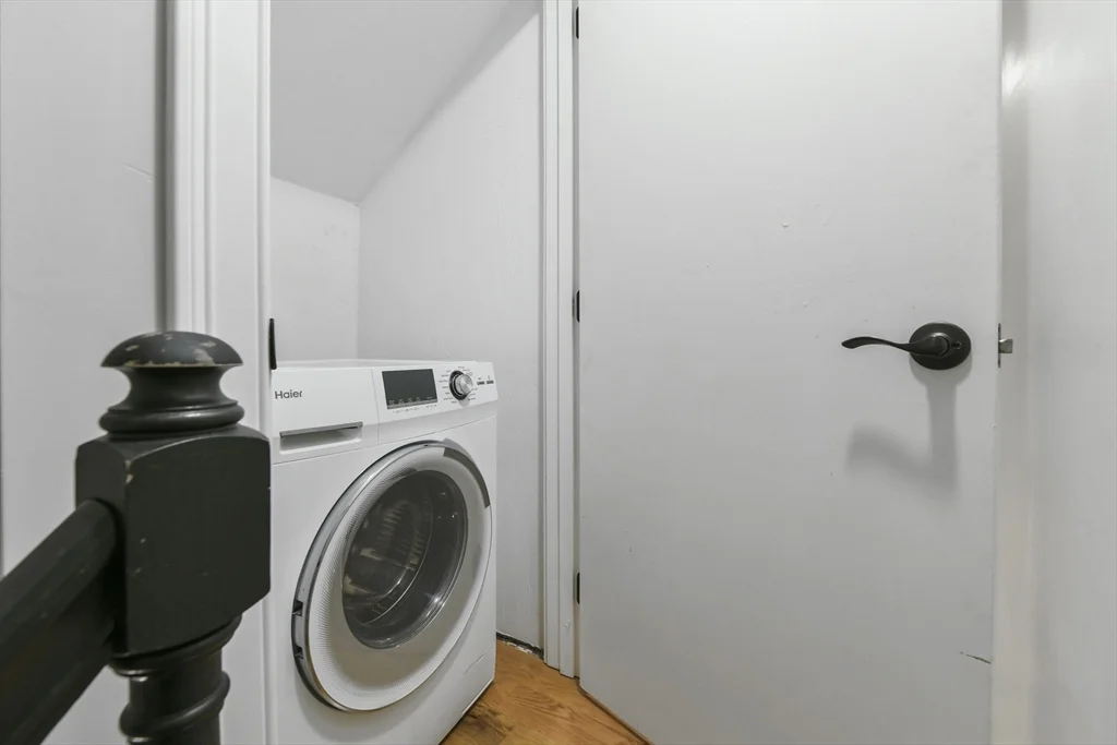 3 bed, 2 bath apartment for rent at 143 Everett St Unit 3, East Boston — photo 11 of 12