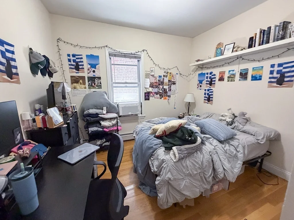 4 bed, 1 bath apartment for rent at 143 Hillside St Unit 2, Mission Hill — photo 14 of 17