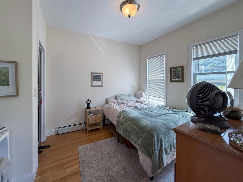 4 bed, 1 bath apartment for rent at 143 Hillside St Unit 2, Mission Hill — photo 7 of 17