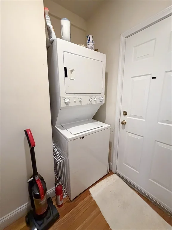 4 bed, 1 bath apartment for rent at 143 Hillside St Unit 2, Mission Hill — photo 17 of 17