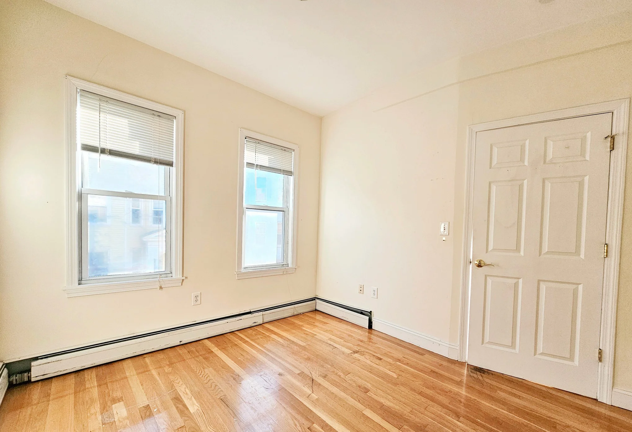 4 bed, 1 bath apartment for rent at 143 Hillside St Unit 2A, Mission Hill — photo 19 of 23