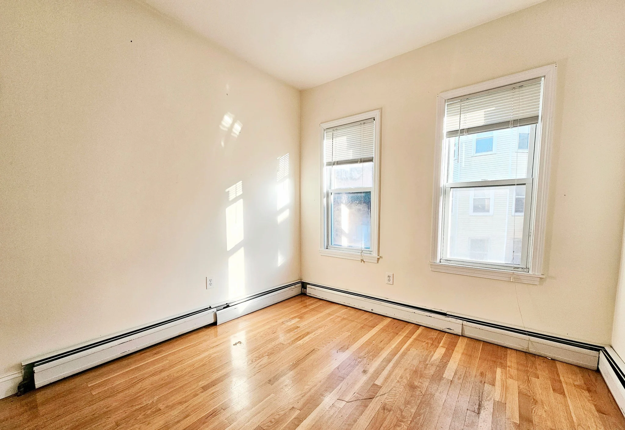 4 bed, 1 bath apartment for rent at 143 Hillside St Unit 2A, Mission Hill — photo 18 of 23