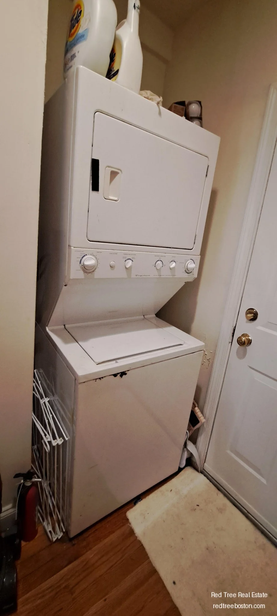 4 bed, 1 bath apartment for rent at 143 Hillside St Unit 2A, Mission Hill — photo 10 of 14