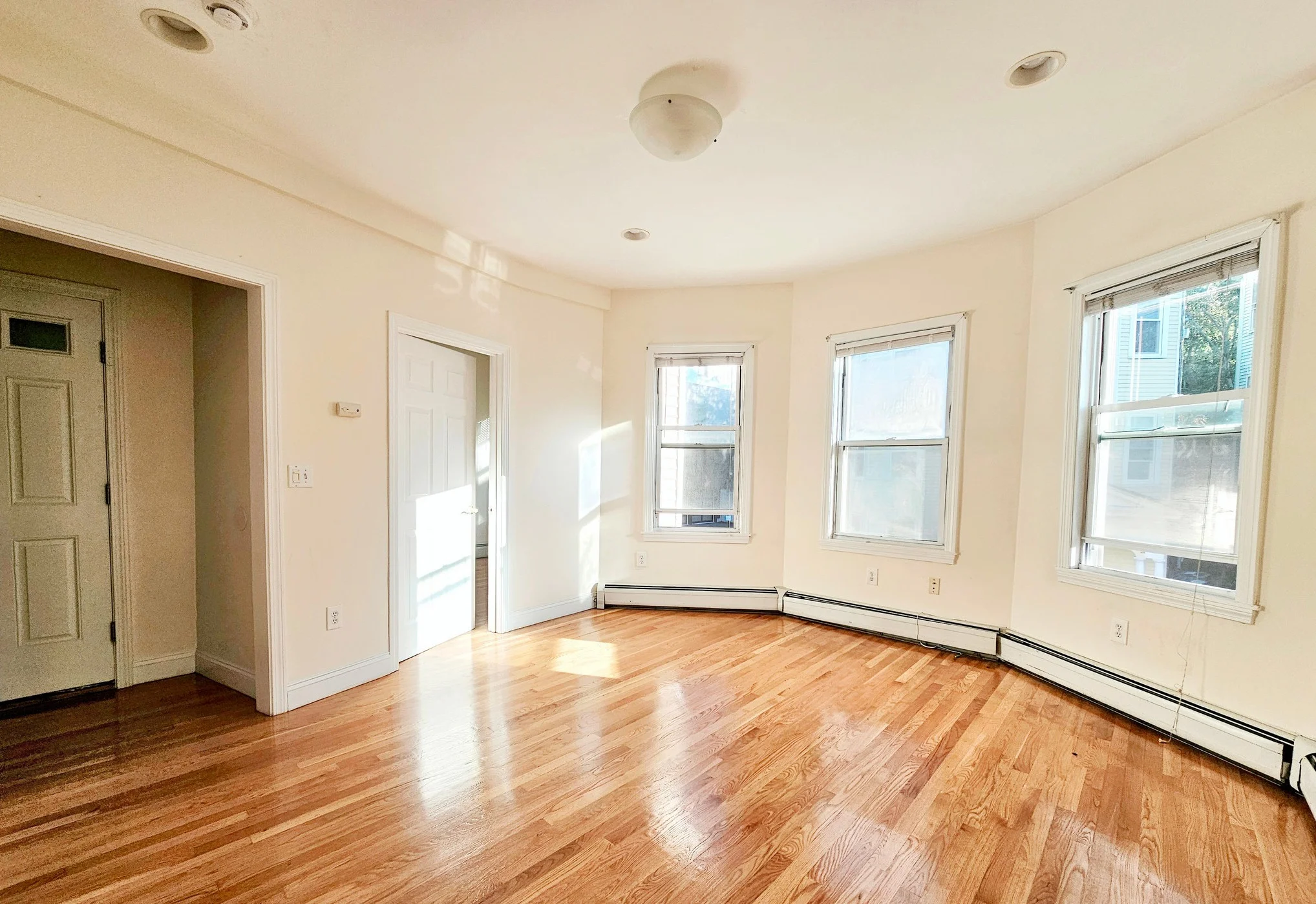 4 bed, 1 bath apartment for rent at 143 Hillside St Unit 2A, Mission Hill — photo 16 of 23