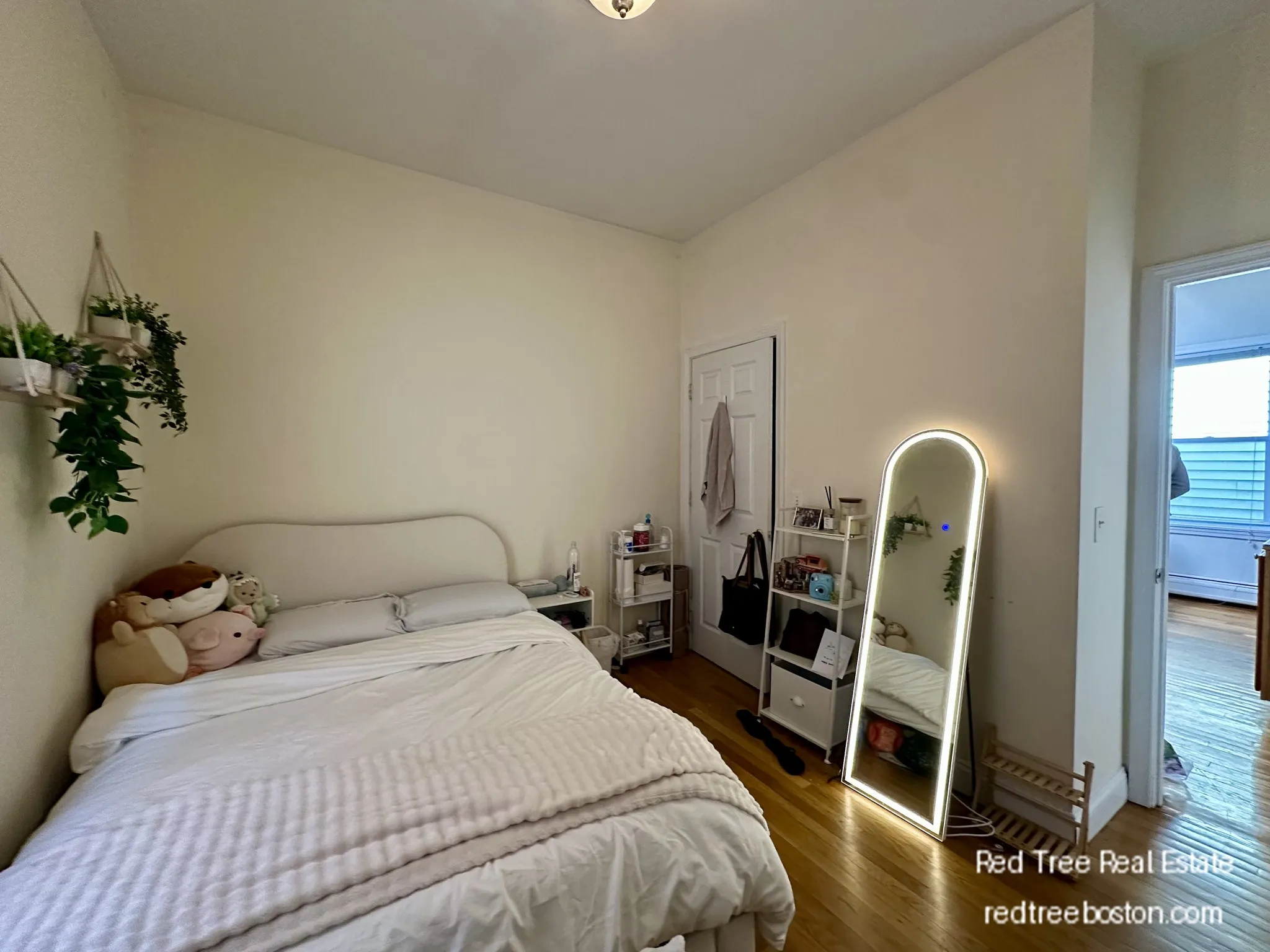 4 bed, 1 bath apartment for rent at 143 Hillside St Unit 3, Mission Hill — photo 7 of 15
