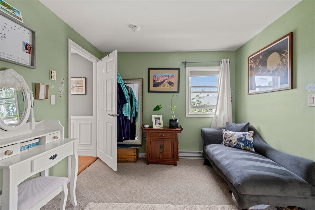 4 bed, 2 bath apartment for rent at 143 Morton St Unit R, Belle Isle — photo 10 of 24