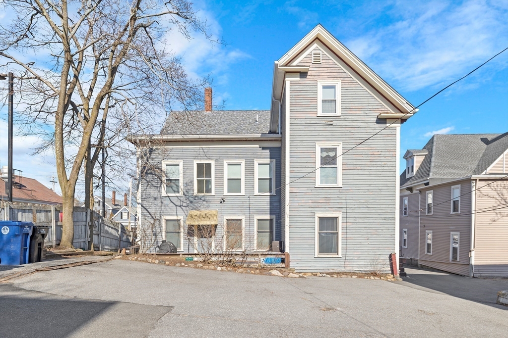 2 bed, 1 bath apartment for rent at 143 North St Unit 1, Salem — photo 14 of 14
