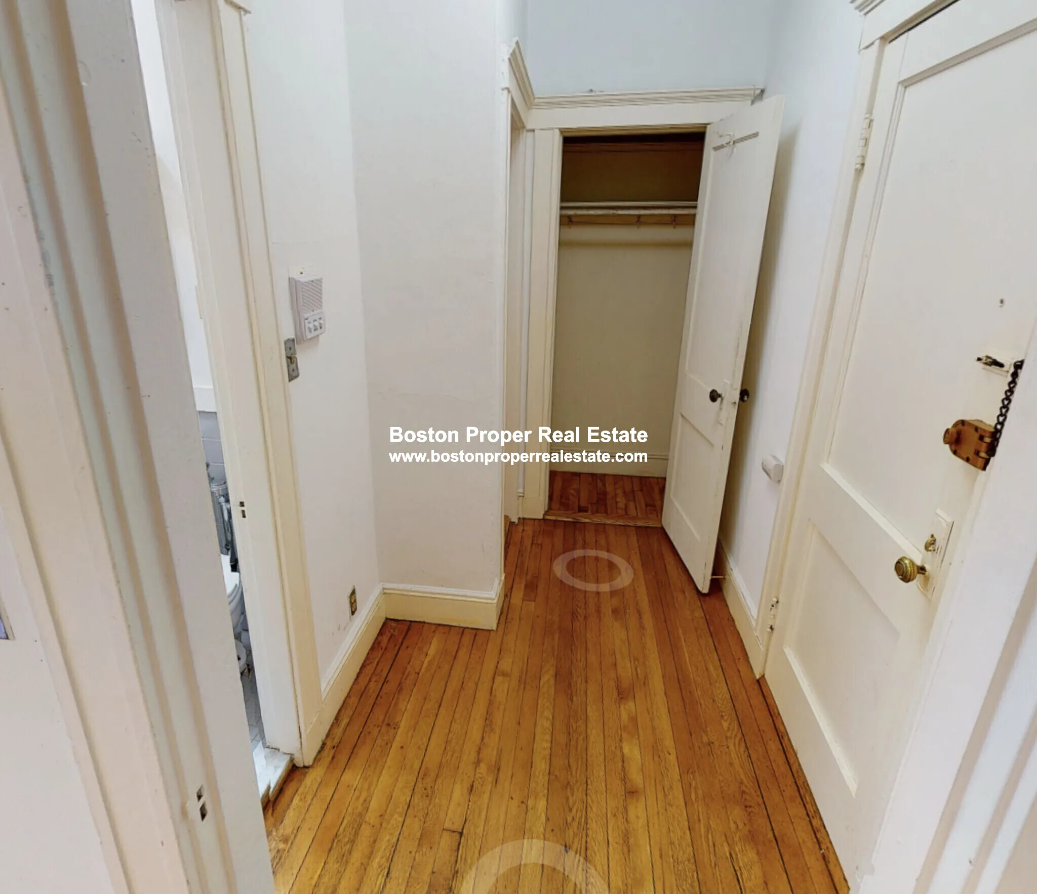 Studio bed, 1 bath apartment for rent at 143 Park Dr Unit 28, Fenway — photo 2 of 5