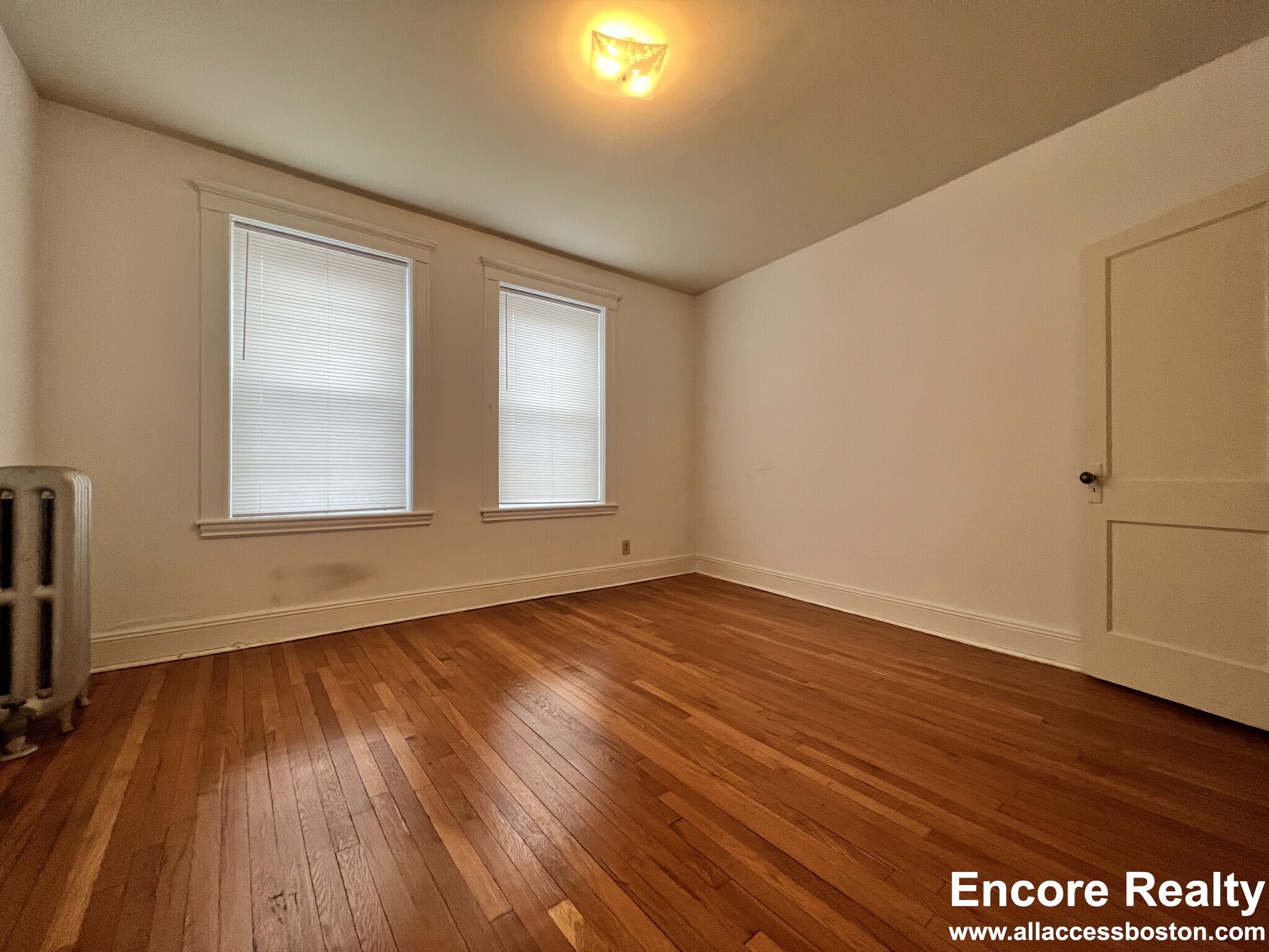 1 bed, 1 bath apartment for rent at 143 Park Dr Unit 39, Fenway — photo 3 of 7