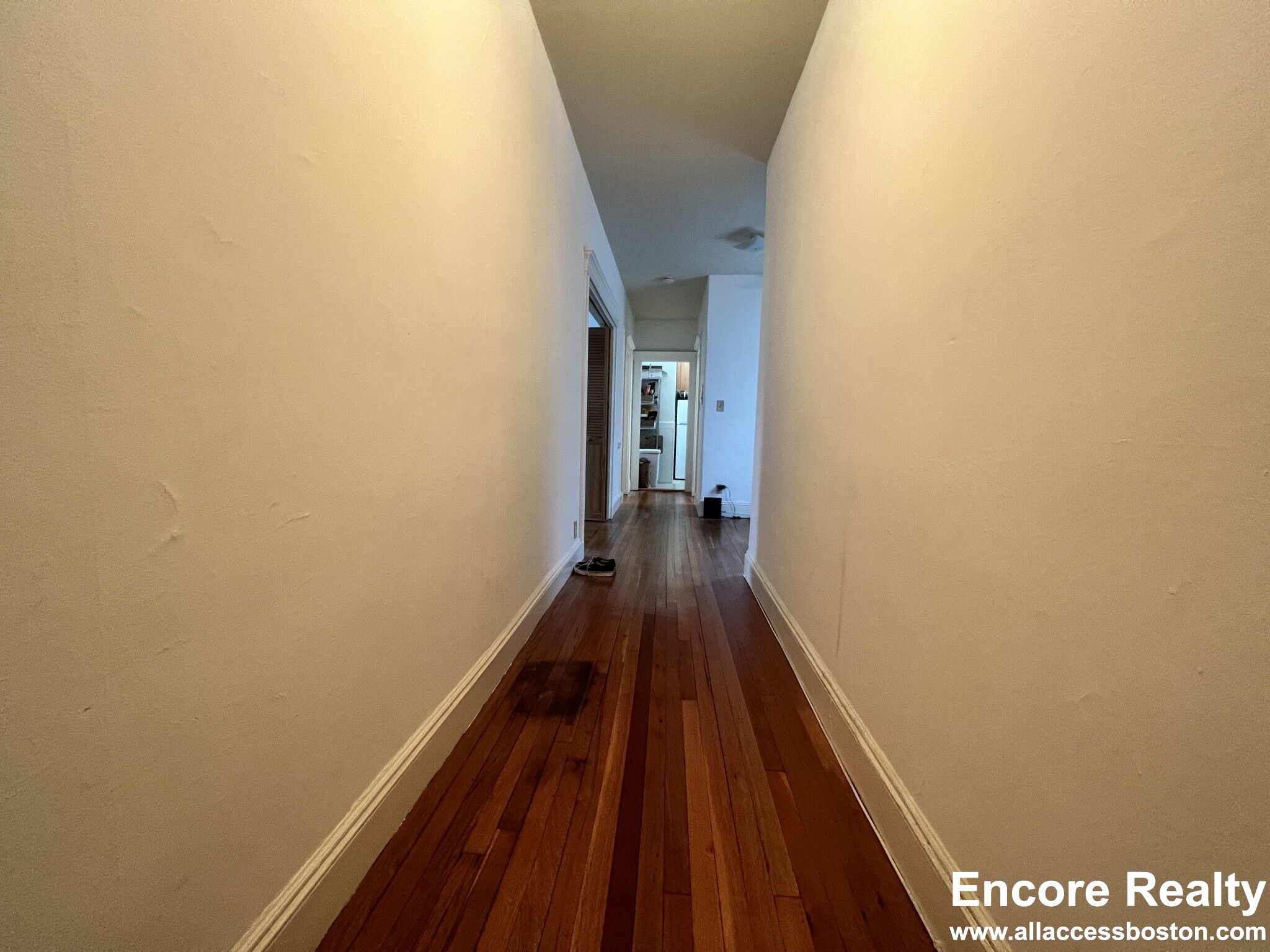 1 bed, 1 bath apartment for rent at 143 Park Dr Unit 39, Fenway — photo 2 of 7