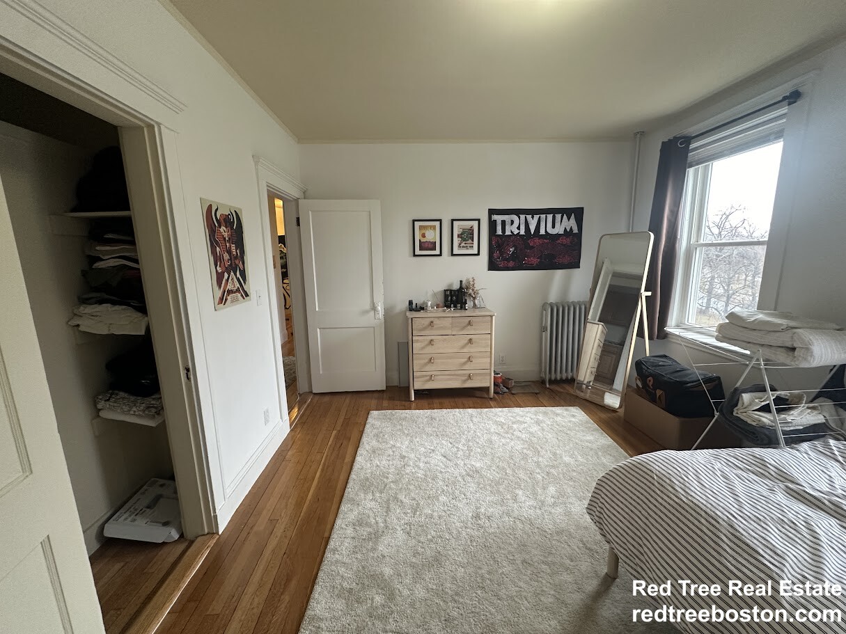 1 bed, 1 bath apartment for rent at 143 Park Dr Unit 43, Fenway — photo 5 of 8